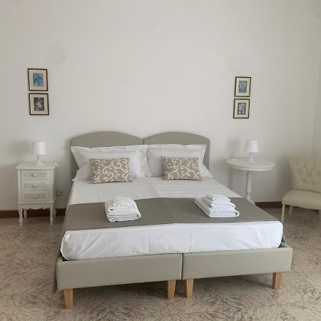 Porta Napoli Rooms Lecce Exteriör bild